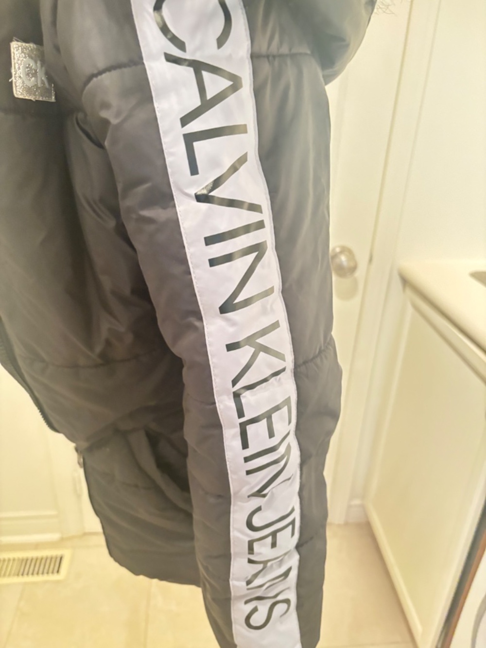 Coat - Picture 2 of 3